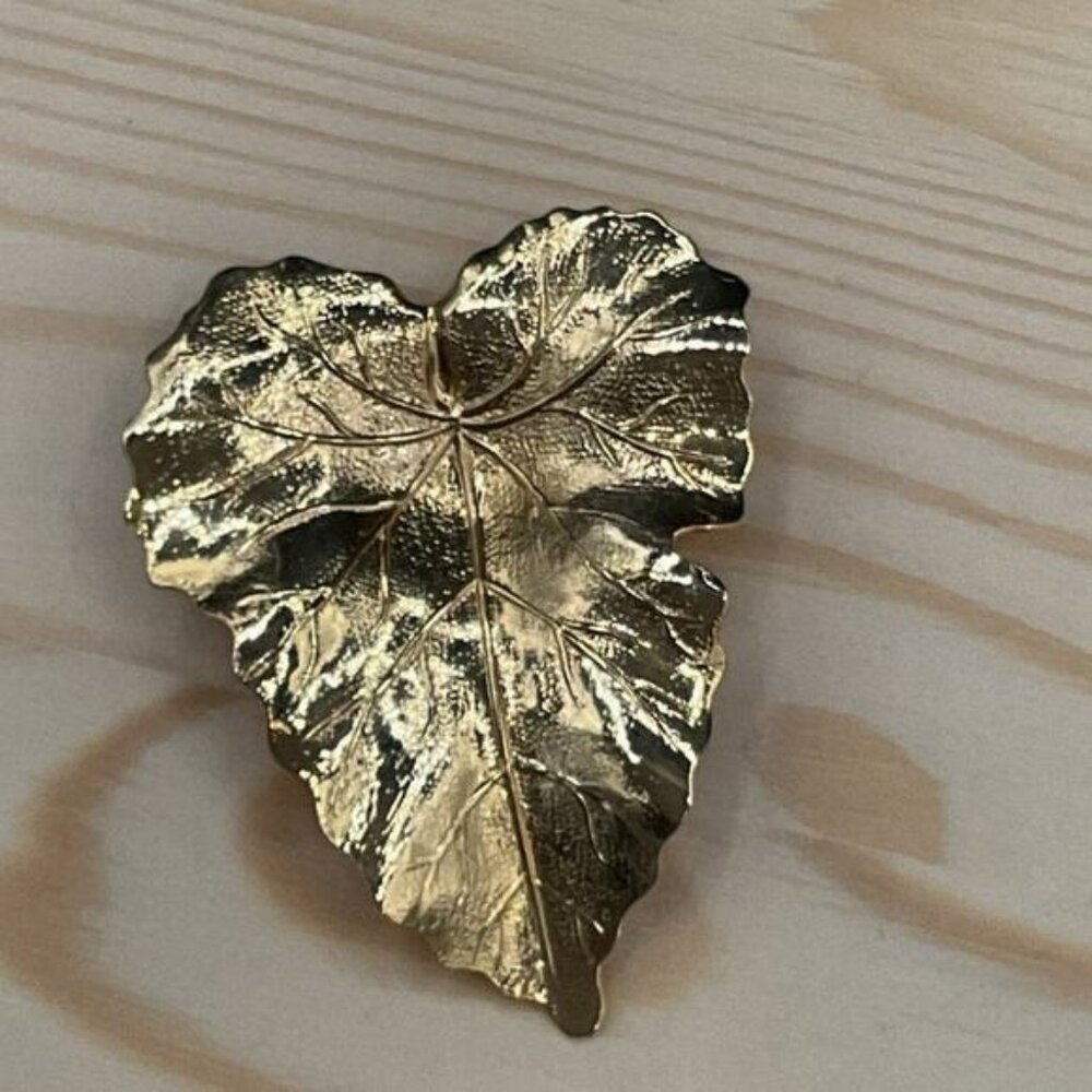 Gold-Tone Leaf Brooch Pendant